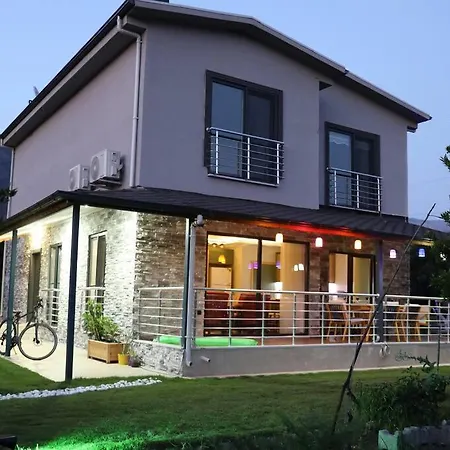 빌라 Villa Green 무글라